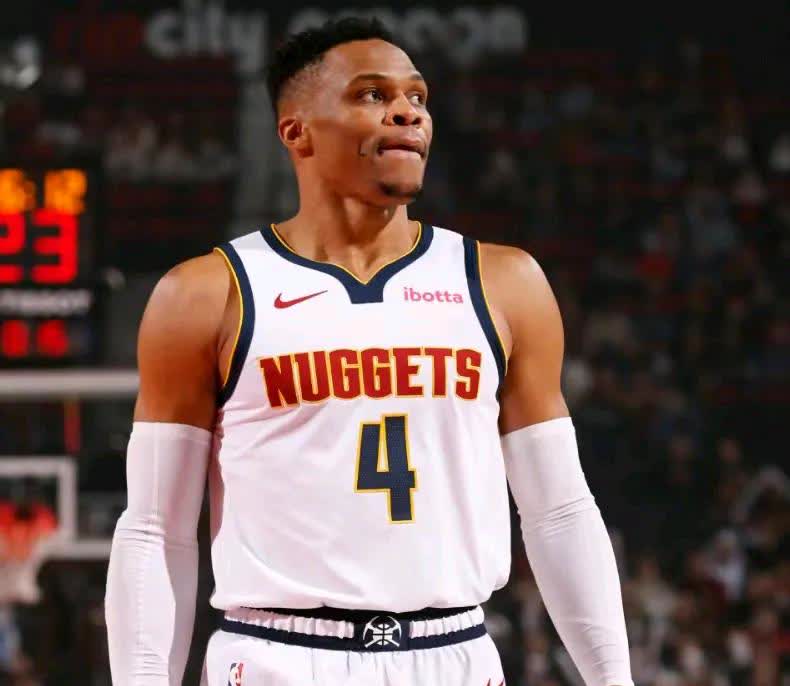 美国篮球赛大热门负于小组头名,意外败局的简单介绍 美国篮球赛大热门负于小组头名,意外败局的简单介绍