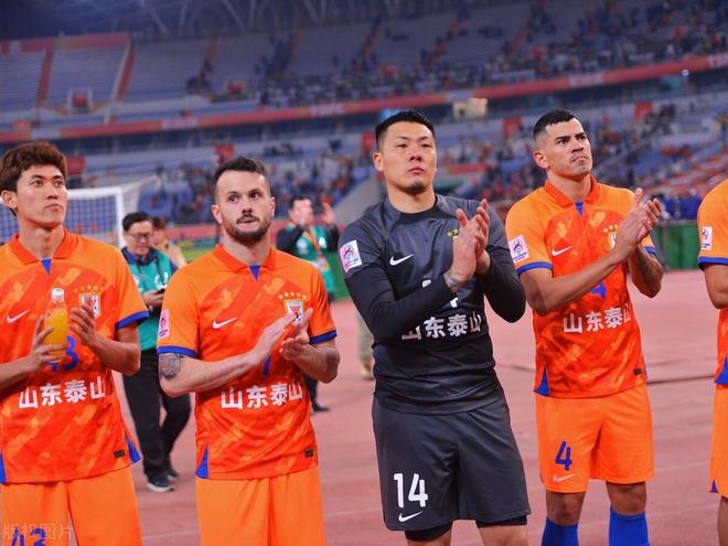 包含深圳队爆发神级表现,亚冠被彻底压制,三杀的词条 包含深圳队爆发神级表现,亚冠被彻底压制,三杀的词条