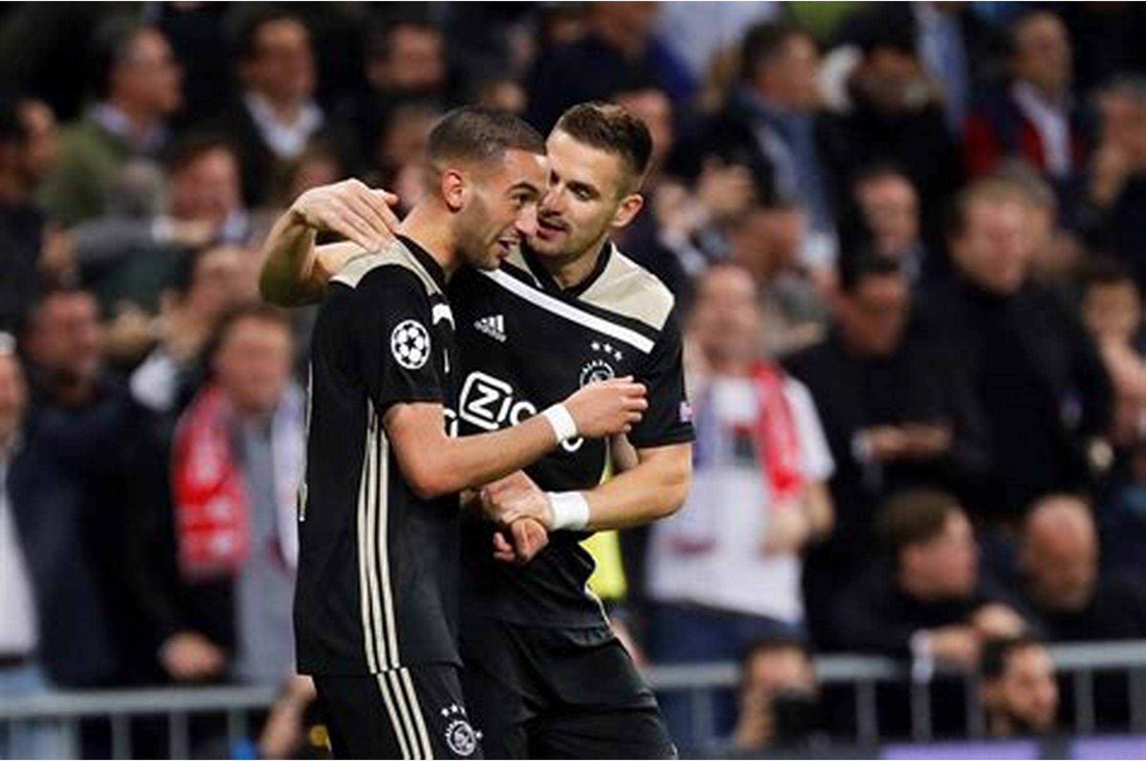 关于亚眠在客场比赛中表现出色,逆转战绩的信息 关于亚眠在客场比赛中表现出色,逆转战绩的信息