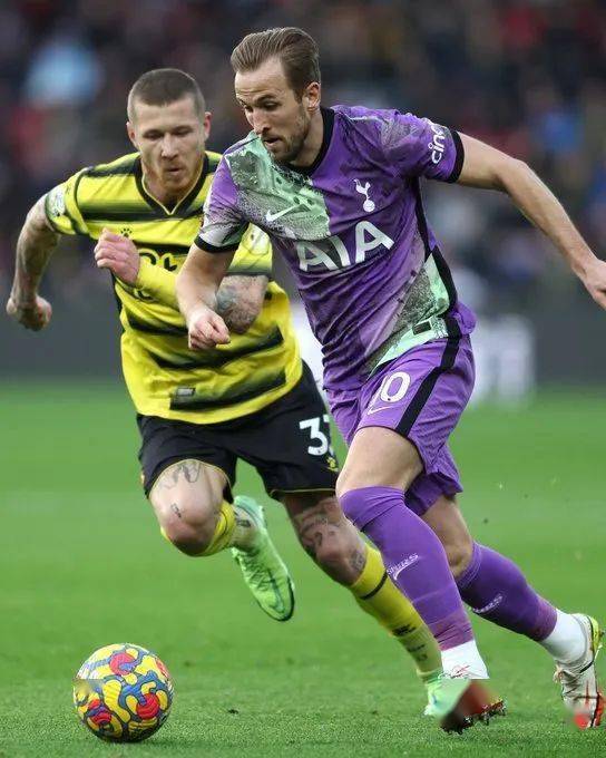 沃特福德主场告捷,热身赛开门红的简单介绍 沃特福德主场告捷,热身赛开门红的简单介绍