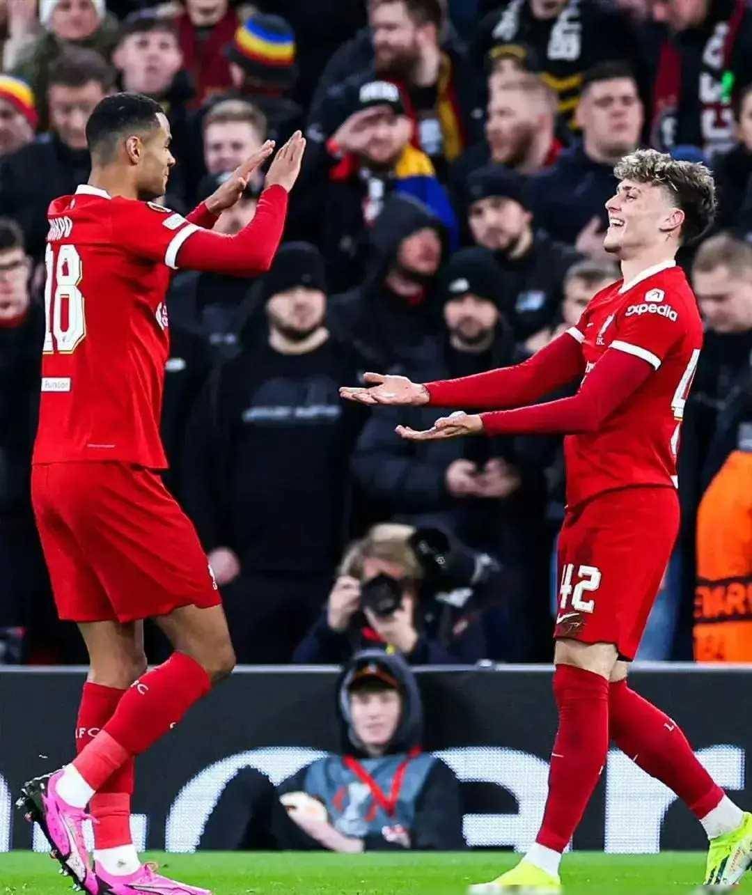 利物浦小将崭露头角,帮助球队取得连胜 利物浦小将崭露头角,帮助球队取得连胜