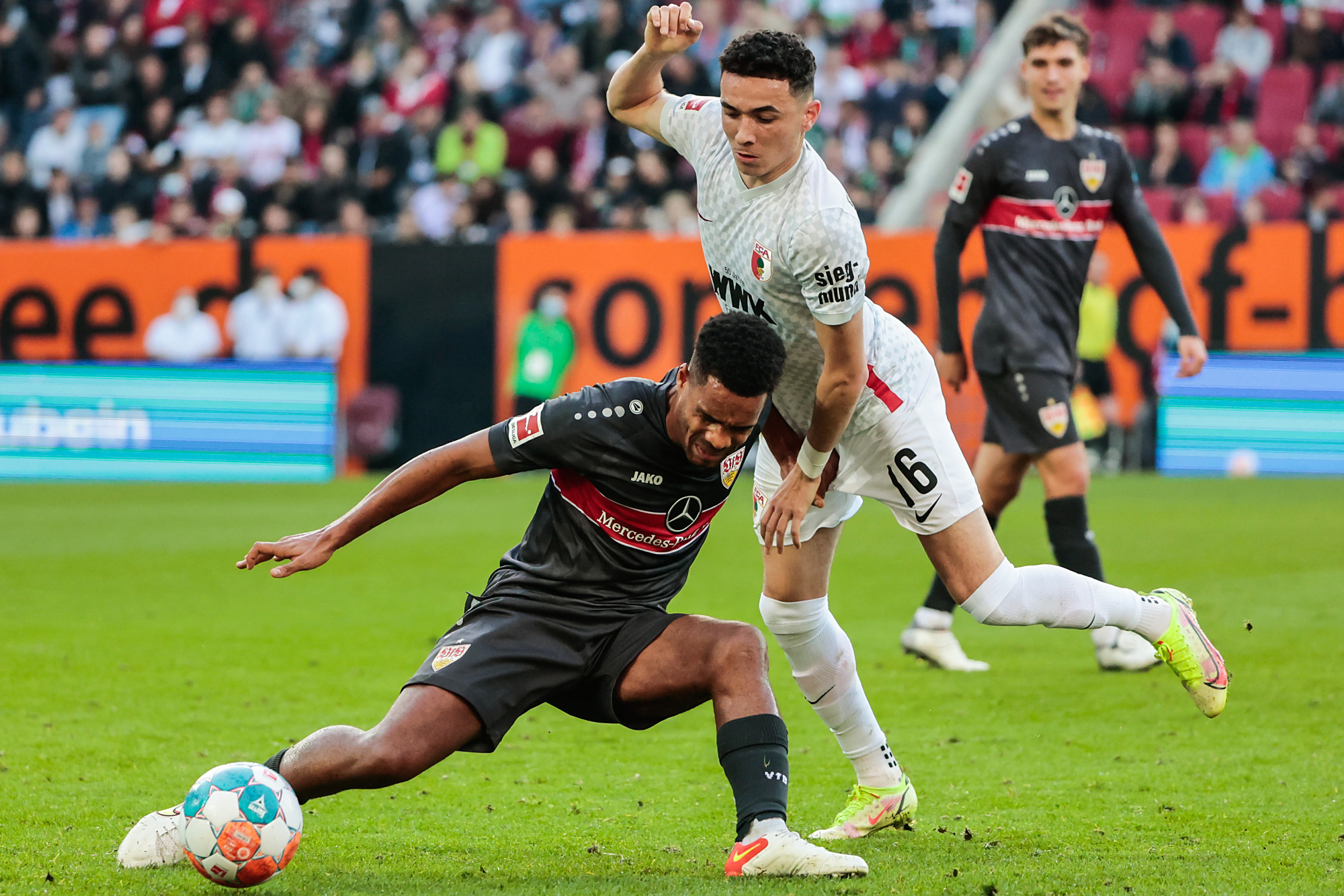 斯图加特客场遭遇惨败,士气受挫的简单介绍 斯图加特客场遭遇惨败,士气受挫的简单介绍