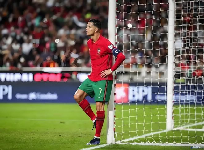 皇家马德里独霸:C罗帽子戏法横扫对手的简单介绍 皇家马德里独霸:C罗帽子戏法横扫对手的简单介绍