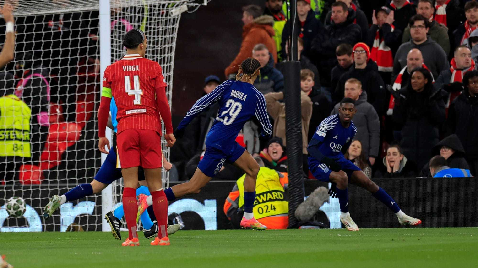 利物浦全面压制对手,实现比赛胜利 利物浦全面压制对手,实现比赛胜利