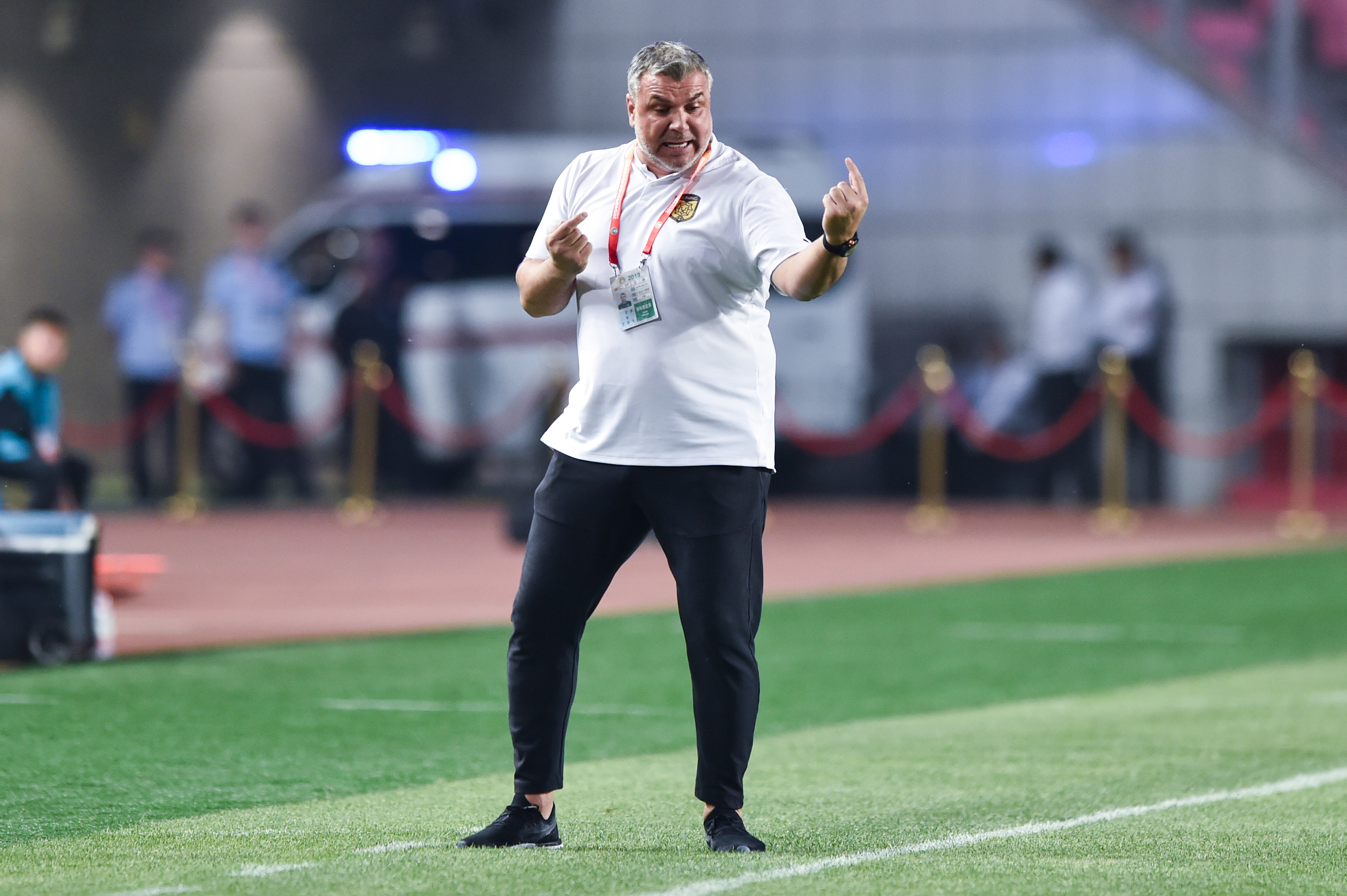 江苏苏宁惊险逆转,豪取三分的简单介绍 江苏苏宁惊险逆转,豪取三分的简单介绍