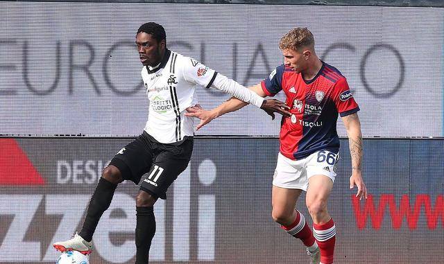 萨索洛惊险获胜,喜迎胜利佳音 萨索洛惊险获胜,喜迎胜利佳音