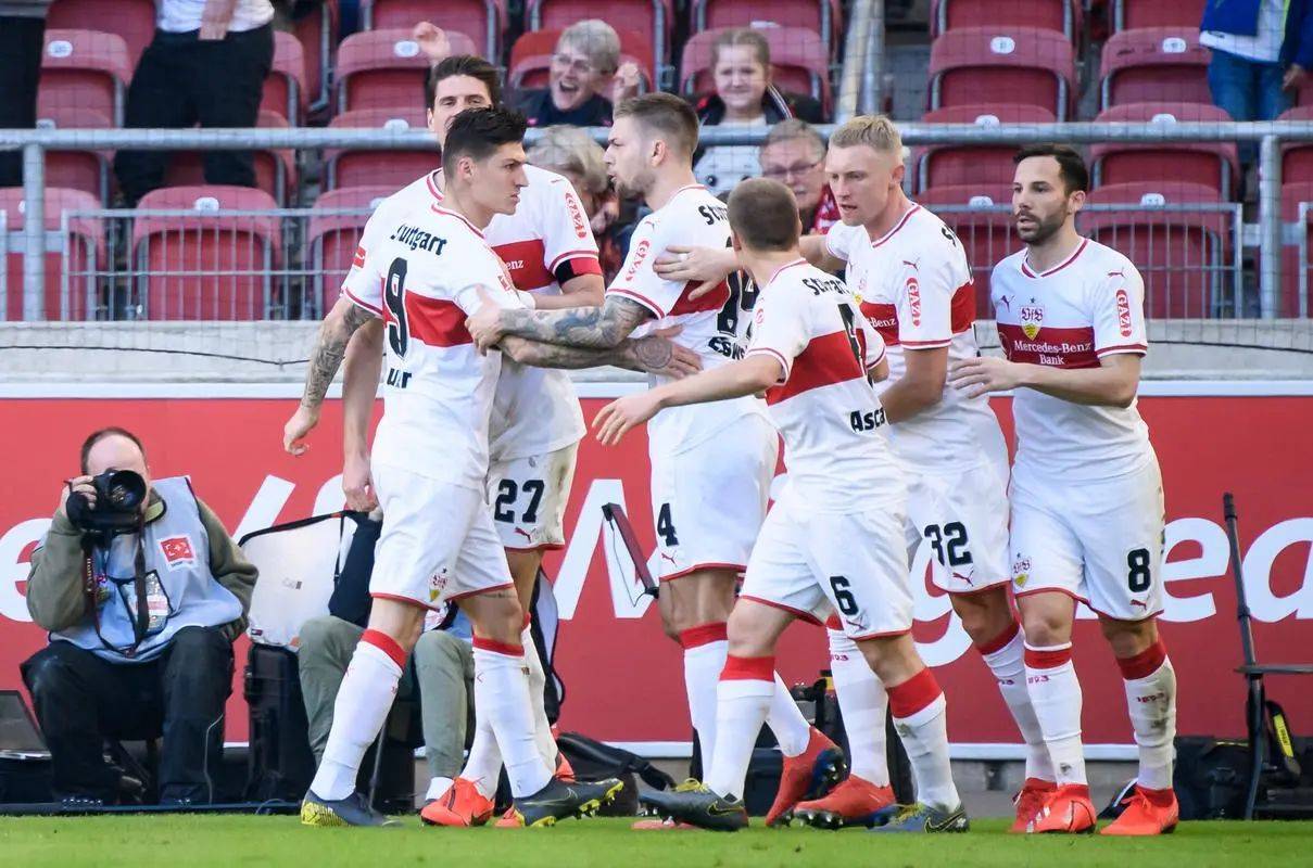 关于美因茨客场惨败,遭受连败打击的信息 关于美因茨客场惨败,遭受连败打击的信息