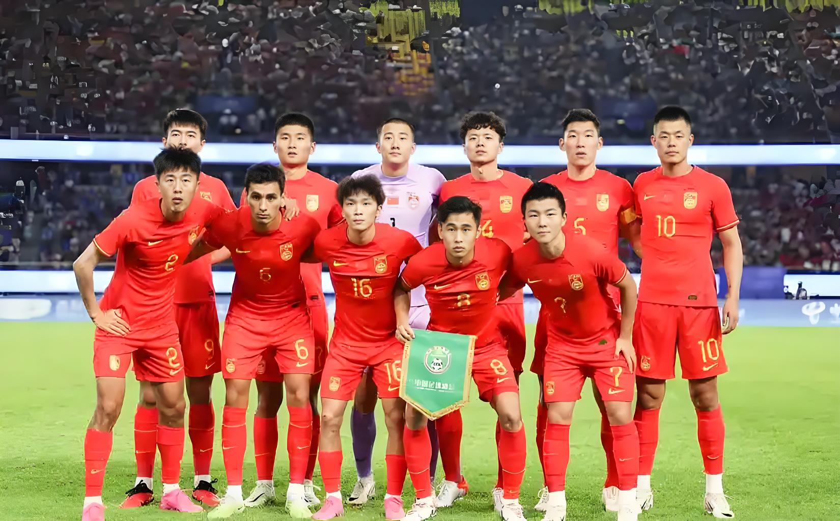 关于强队争霸!足球场上再掀风云的信息 关于强队争霸!足球场上再掀风云的信息