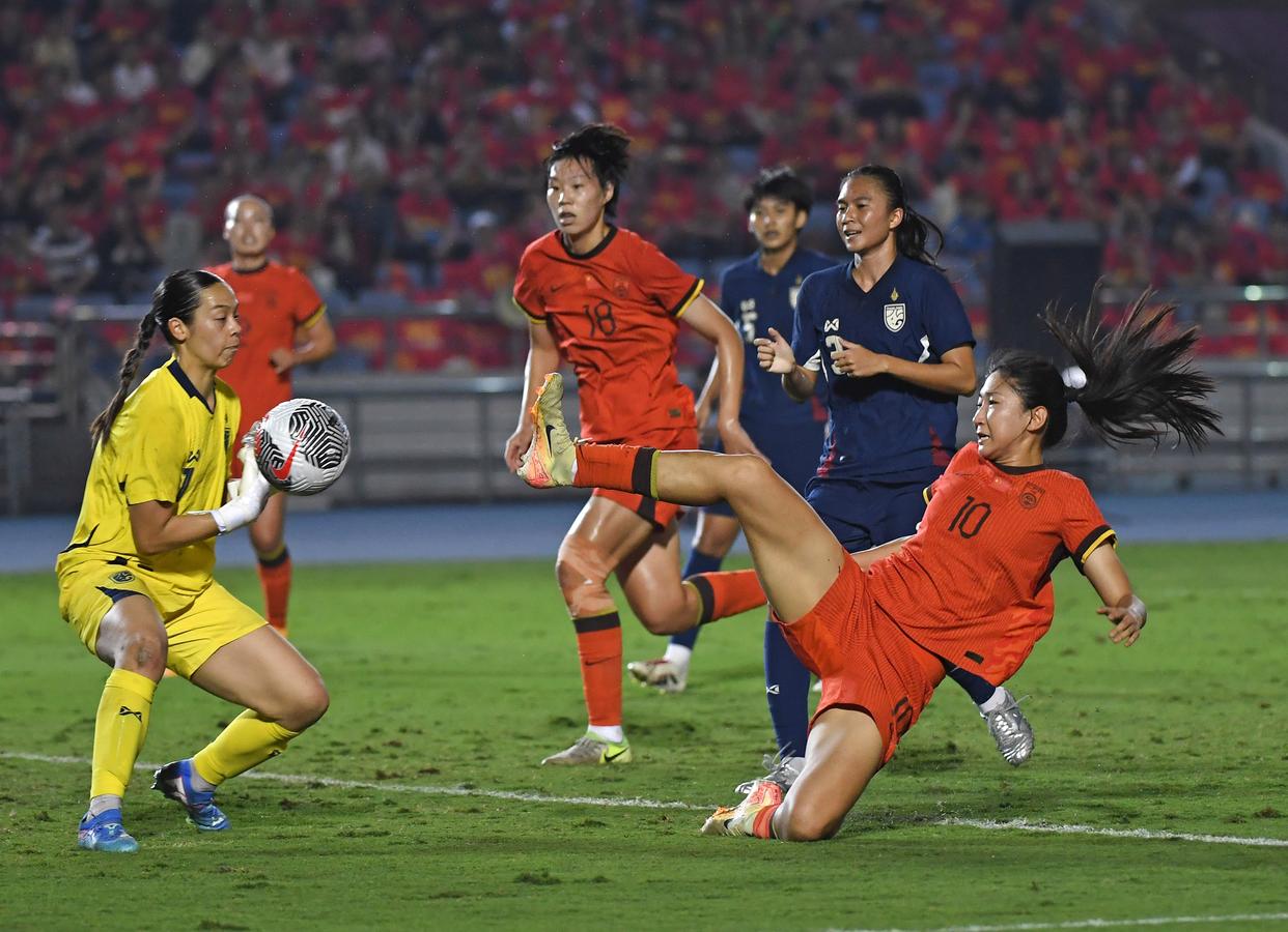 中国国家女子足球队成功晋级决赛 中国国家女子足球队成功晋级决赛