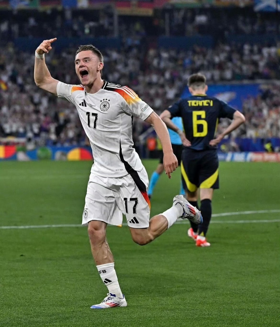 关于欧洲足球联赛热血再战,争胜争负各展风采的信息 关于欧洲足球联赛热血再战,争胜争负各展风采的信息