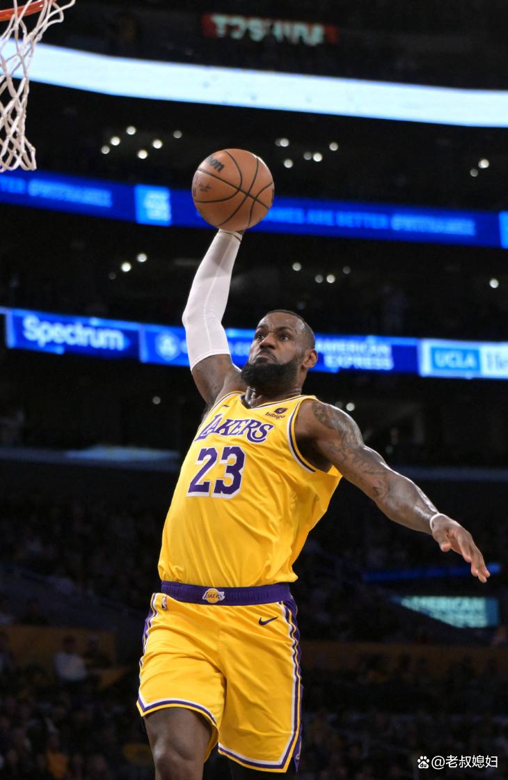 球员韦德宣布退役，并致谢球迷